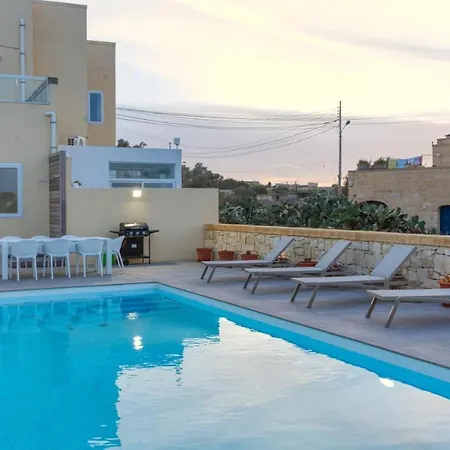 Lux With Private Pool, Bbq & Rooftop Oasis By 360 Estates