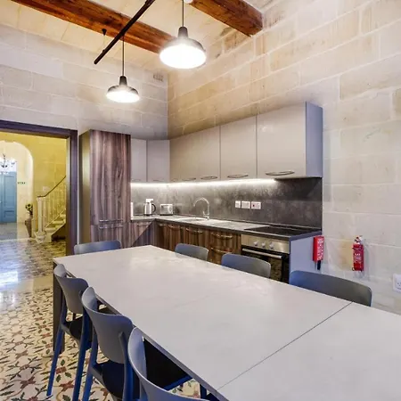 Case de vacanță Lux With Private Pool, Bbq & Rooftop Oasis By 360 Estates Il-Wileg