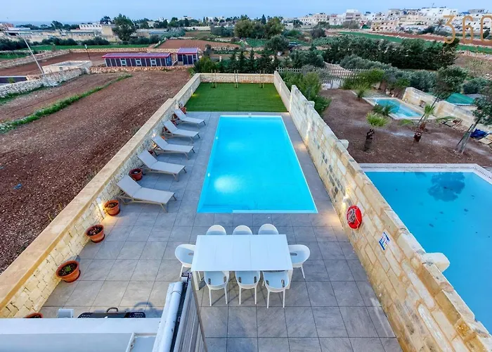 Σπίτι διακοπών Lux With Private Pool, Bbq & Rooftop Oasis By 360 Estates *